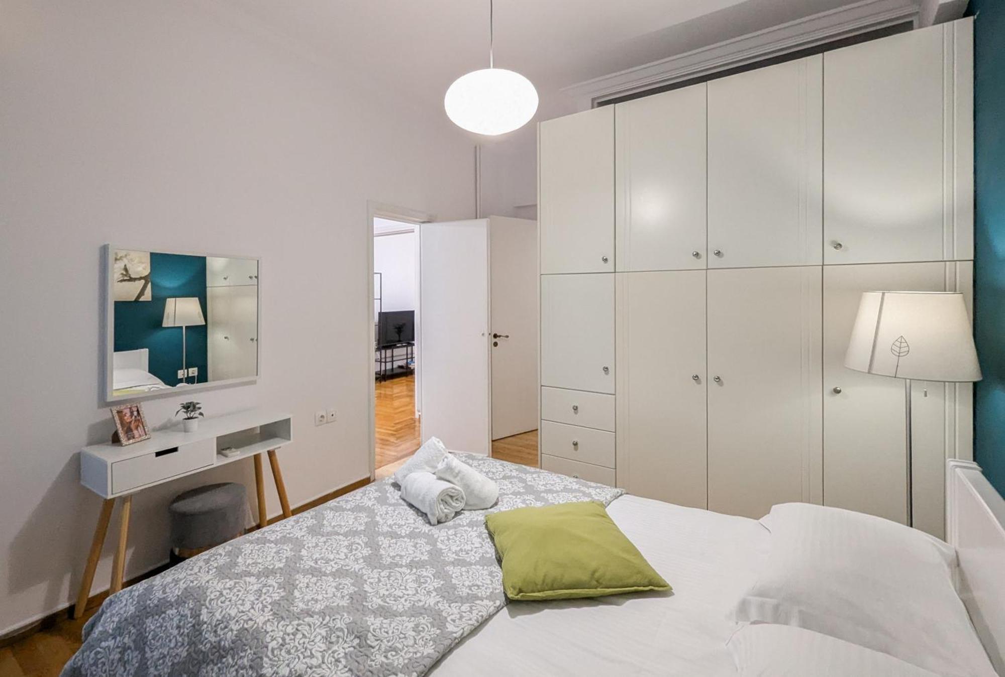 Spacious Apt For 5 Guests Next To Acropolis&Metro Athens Luaran gambar