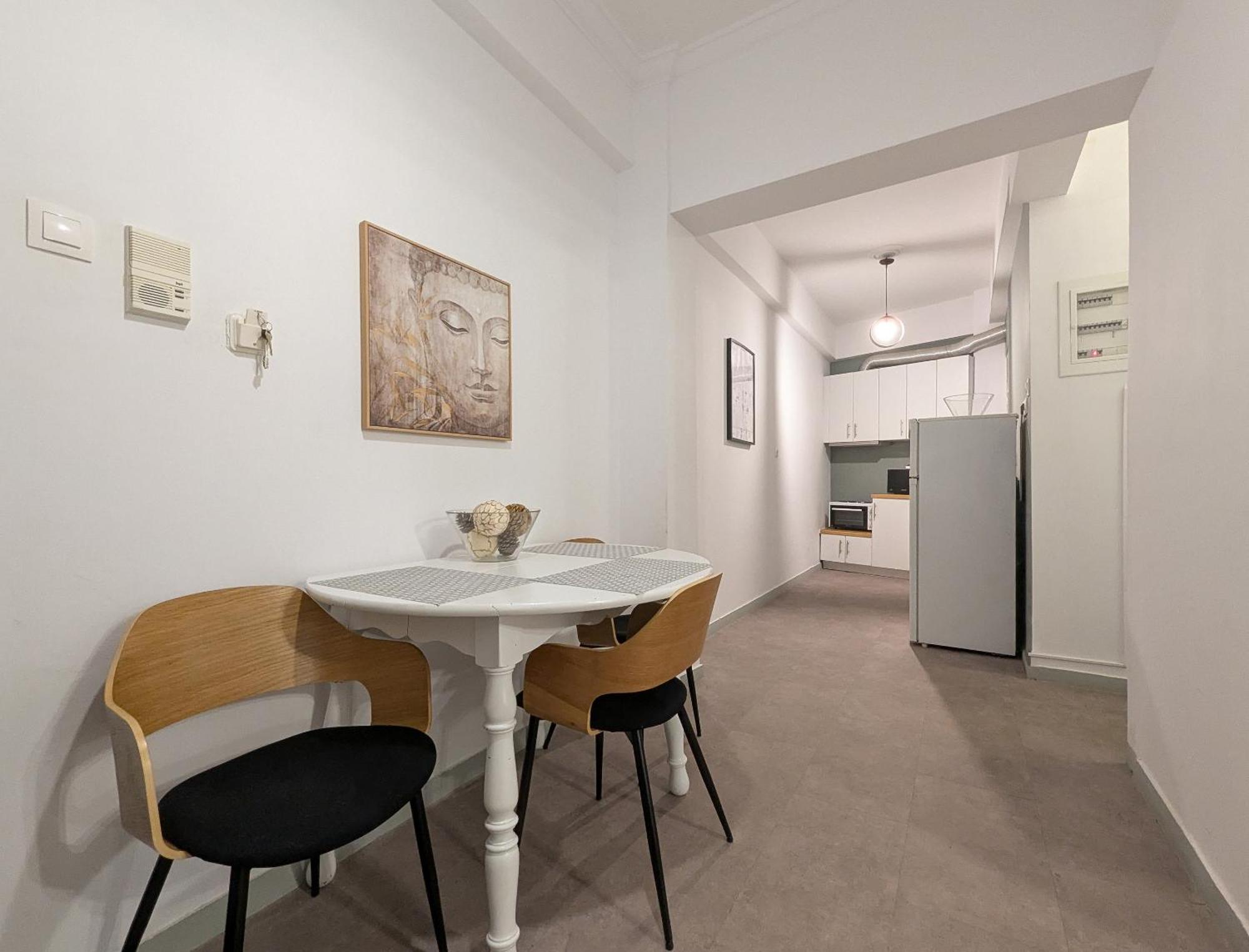 Spacious Apt For 5 Guests Next To Acropolis&Metro Athens Luaran gambar
